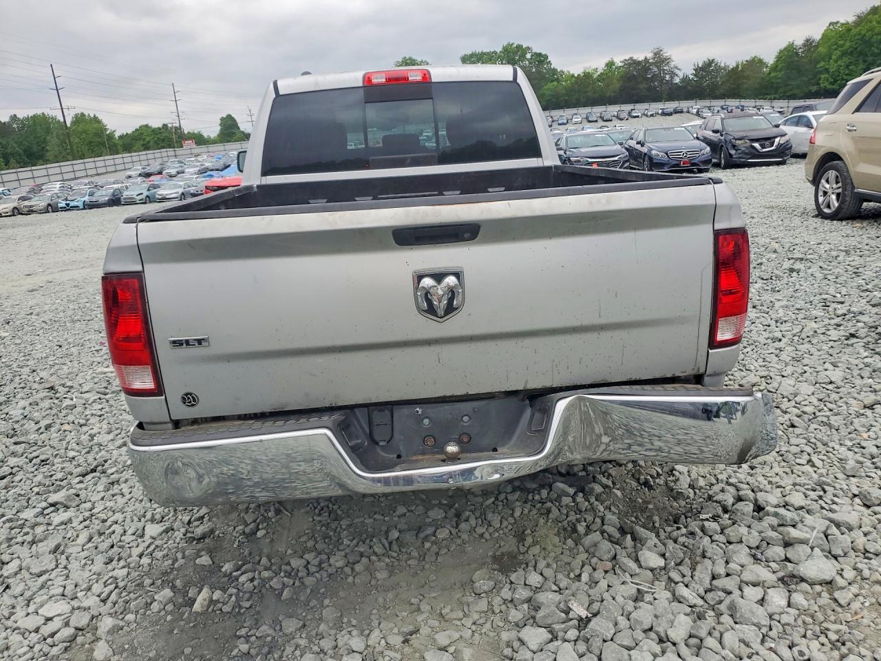 2014 RAM 1500 SLT photo 11
