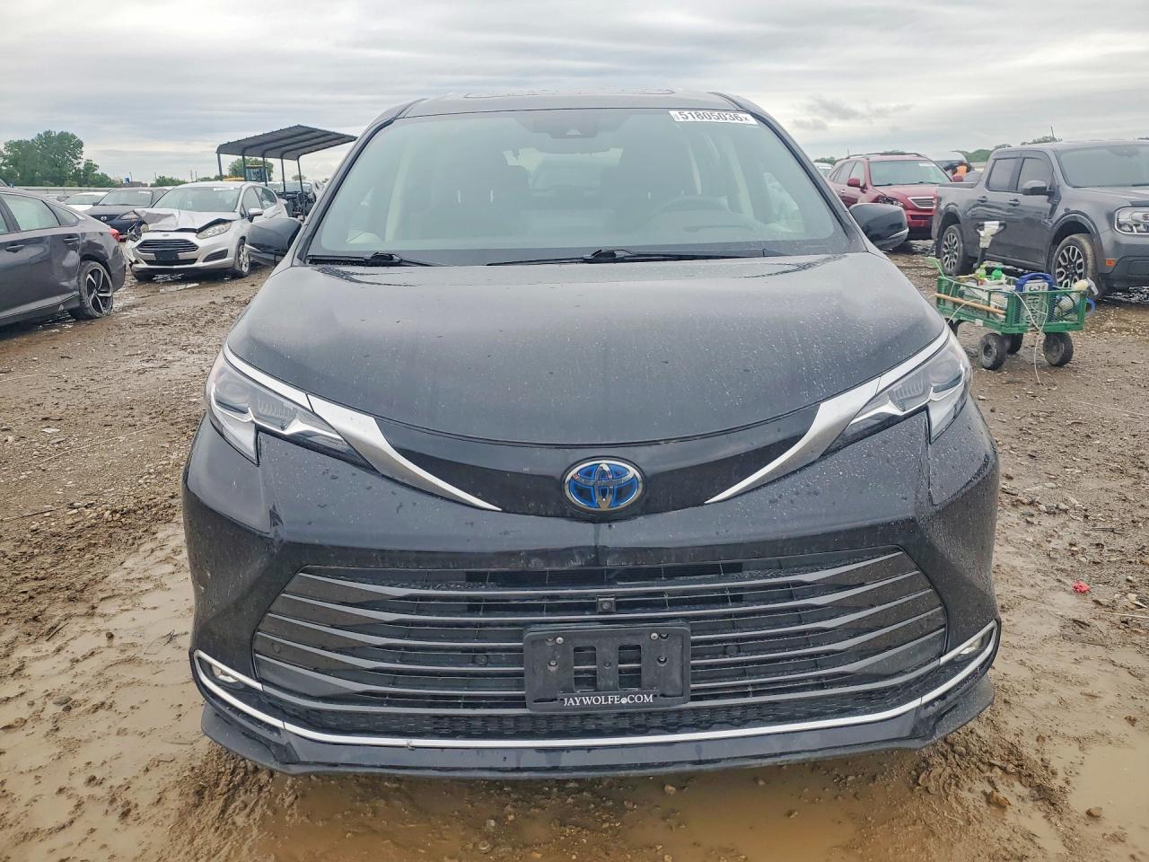 2021 TOYOTA SIENNA PLATINUM 7-PASSENGER photo 9