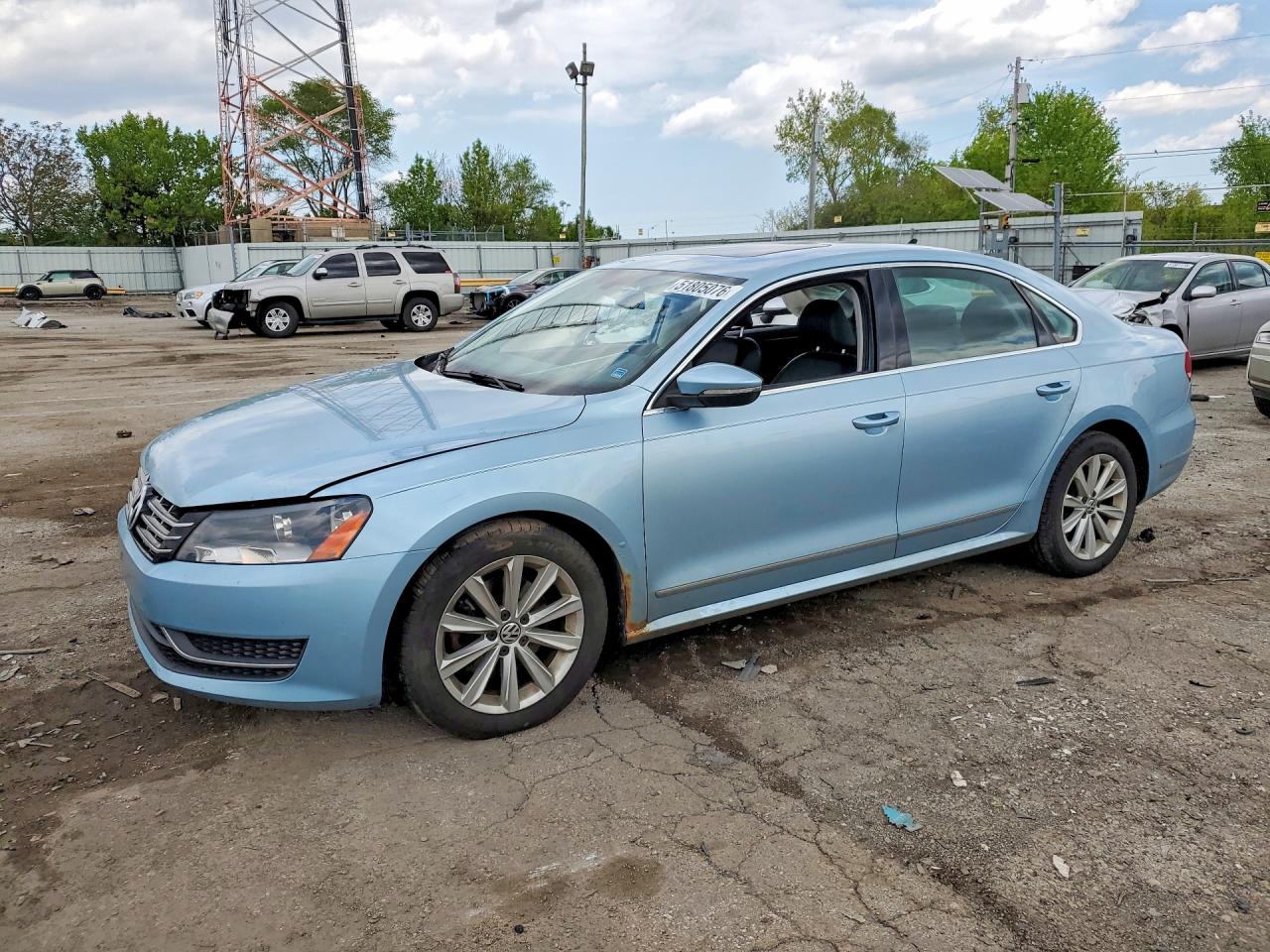 2012 VOLKSWAGEN PASSAT