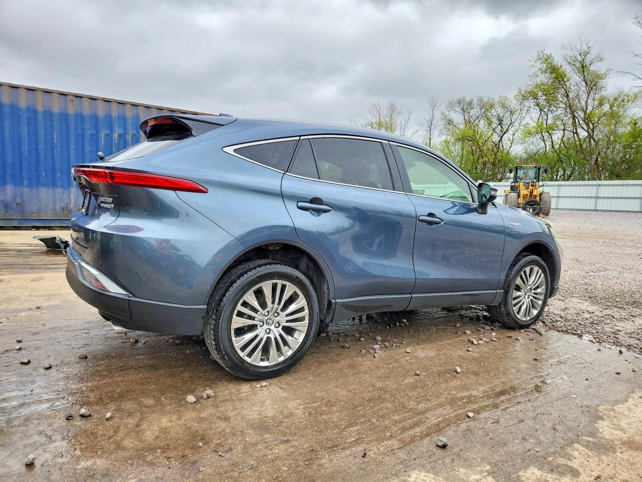 2021 TOYOTA VENZA LIMITED photo 3