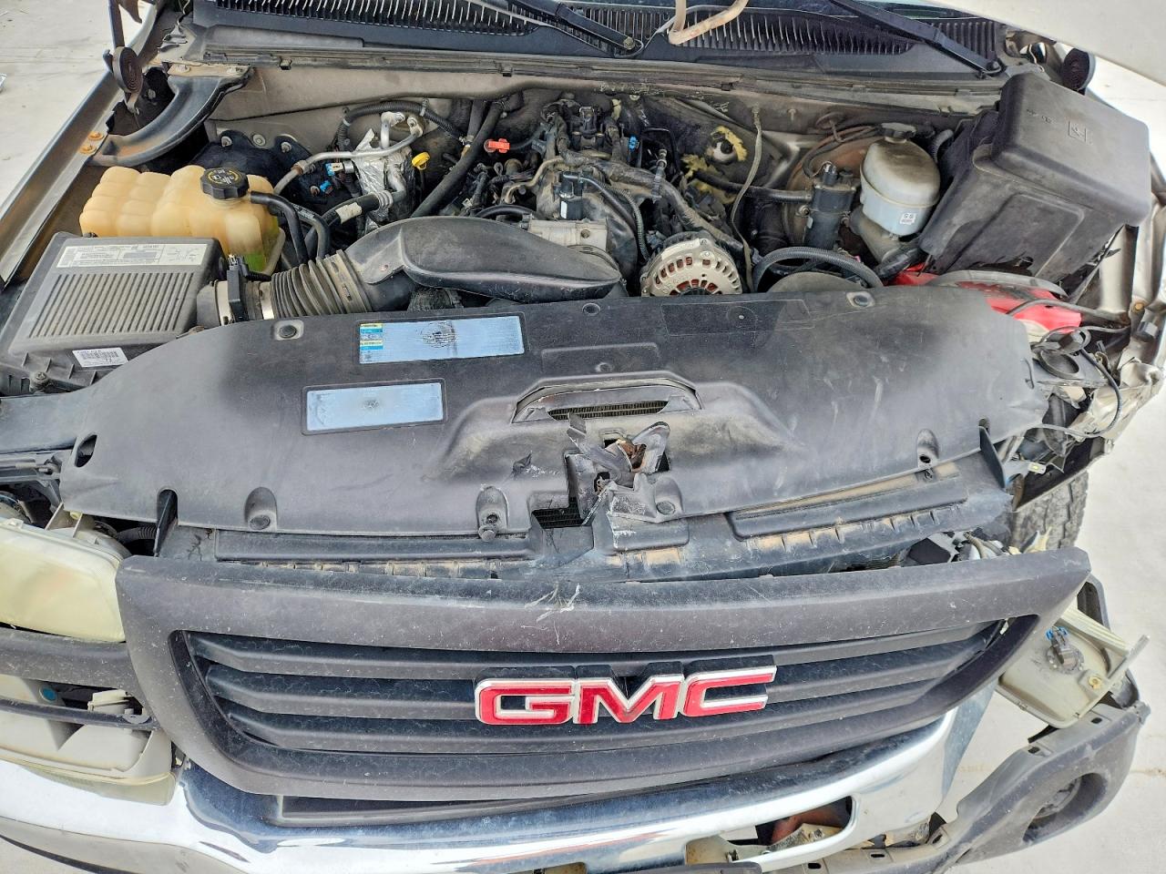 2003 GMC NEW SIERRA C1500 photo 21