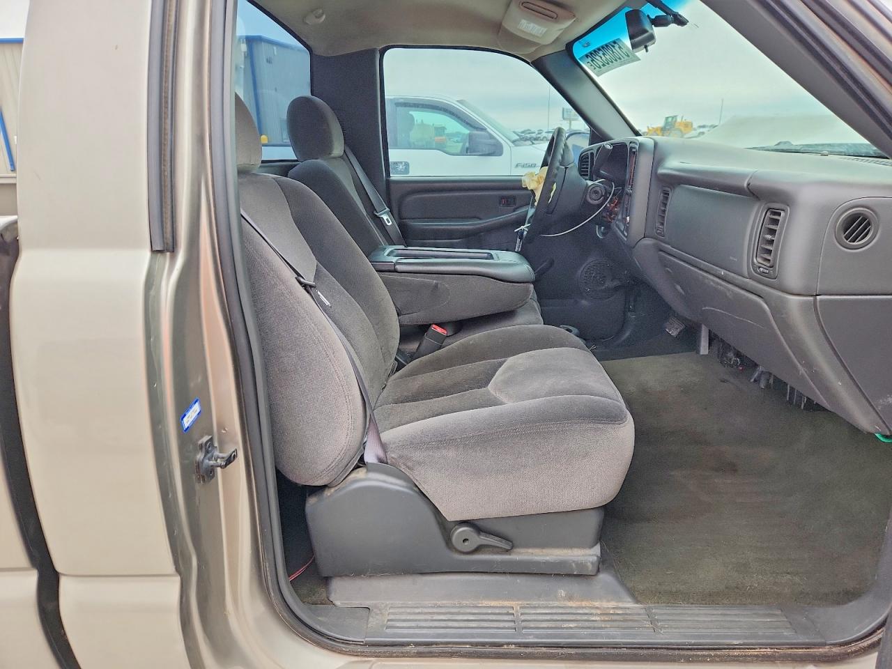 2003 GMC NEW SIERRA C1500 photo 19