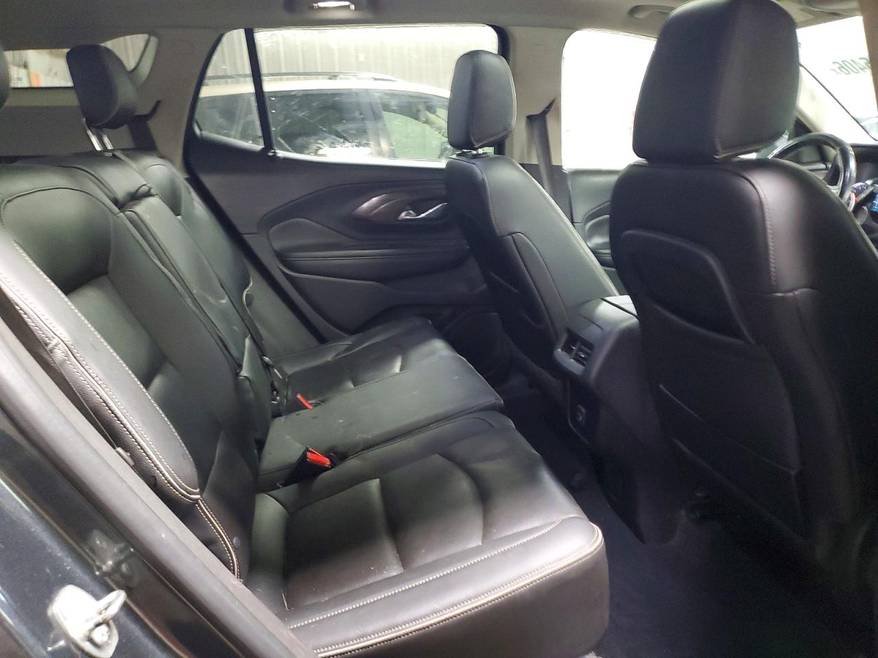 2018 GMC TERRAIN DENALI photo 21