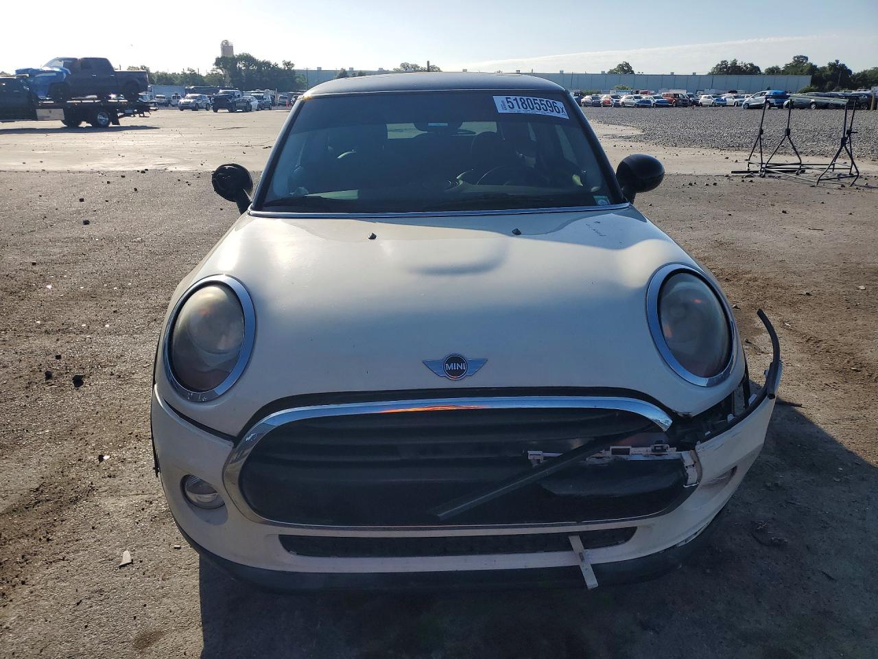2017 MINI COOPER photo 5
