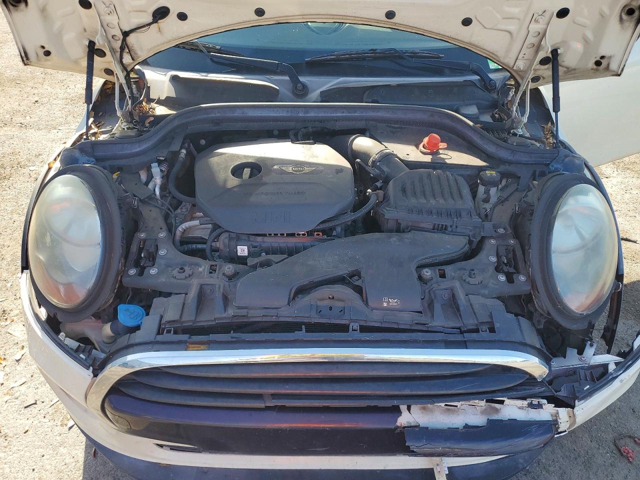 2017 MINI COOPER photo 11