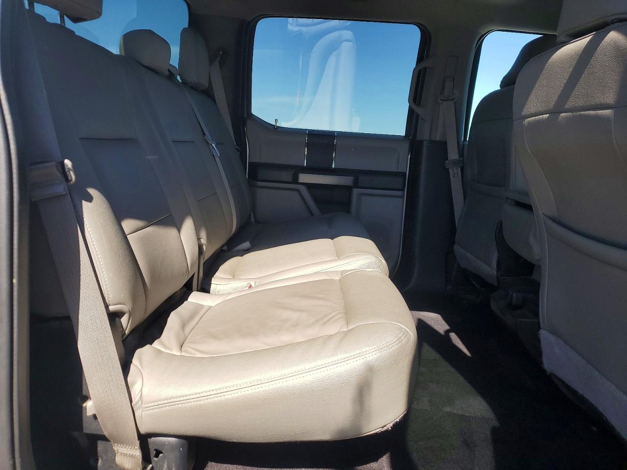 2016 FORD F150 SUPERCREW photo 28