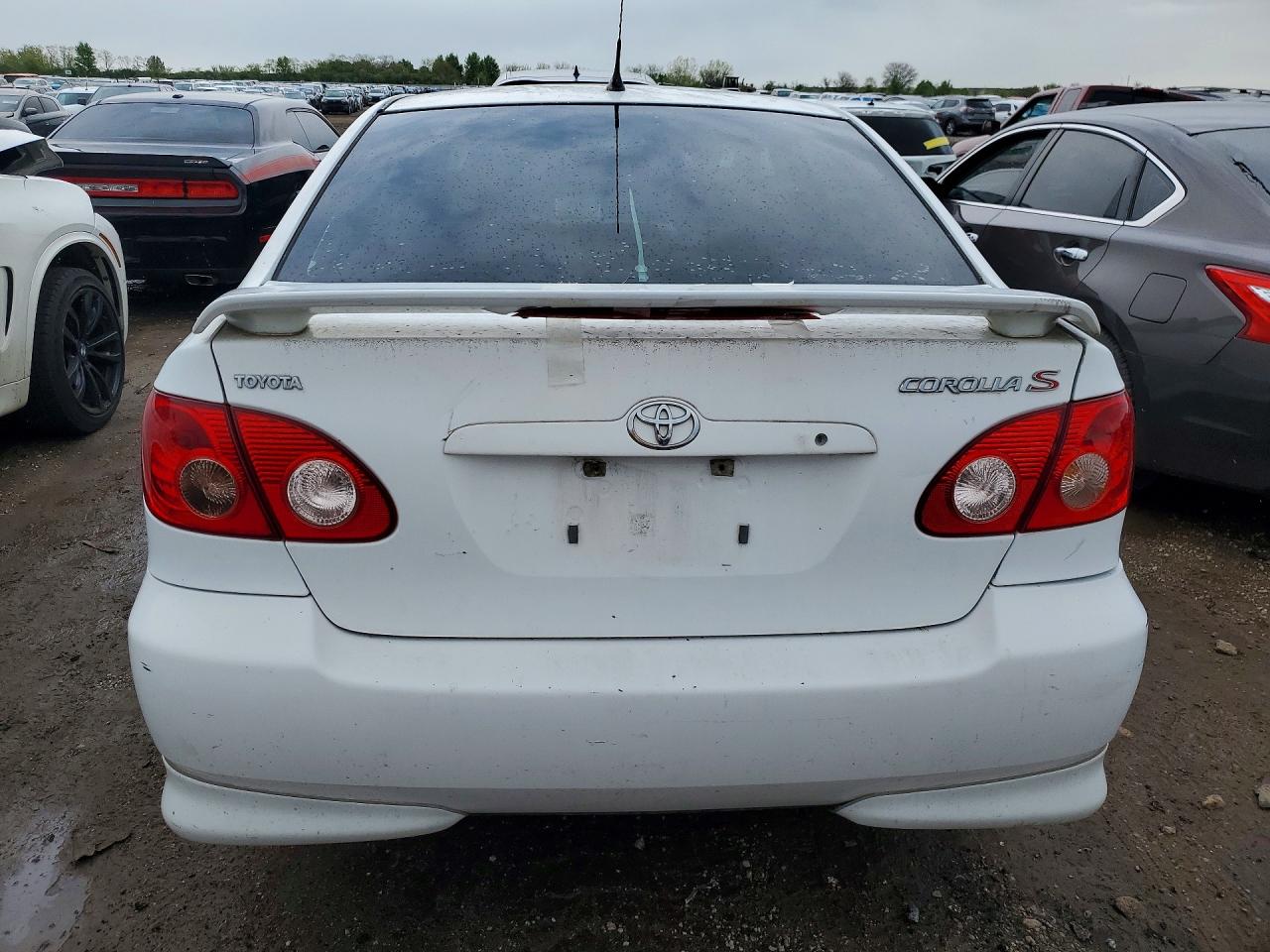 2005 TOYOTA COROLLA S photo 11