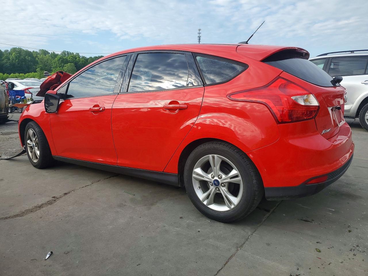 2014 FORD FOCUS SE photo 3