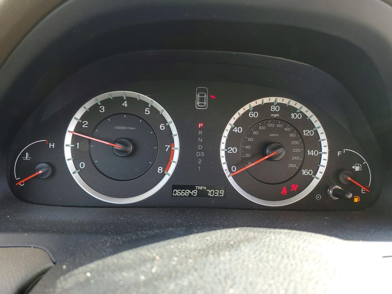 2009 HONDA ACCORD LX photo 17