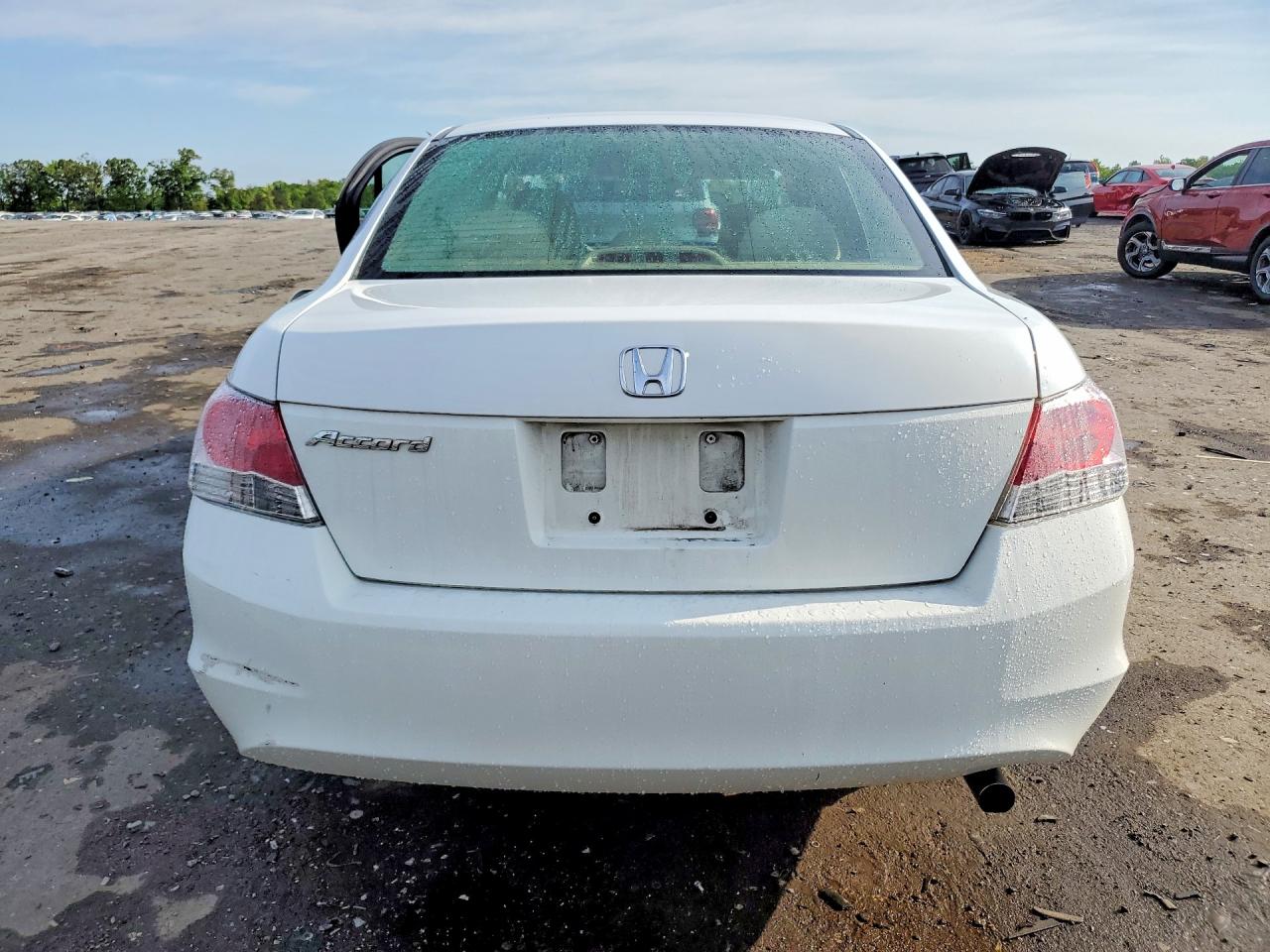 2009 HONDA ACCORD LX photo 11