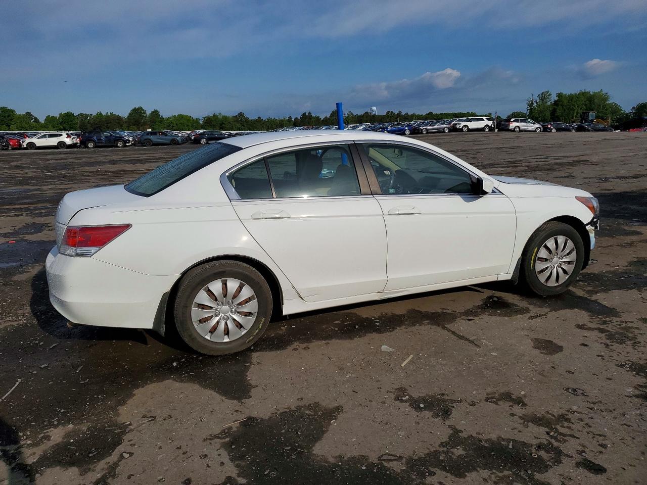 2009 HONDA ACCORD LX photo 5
