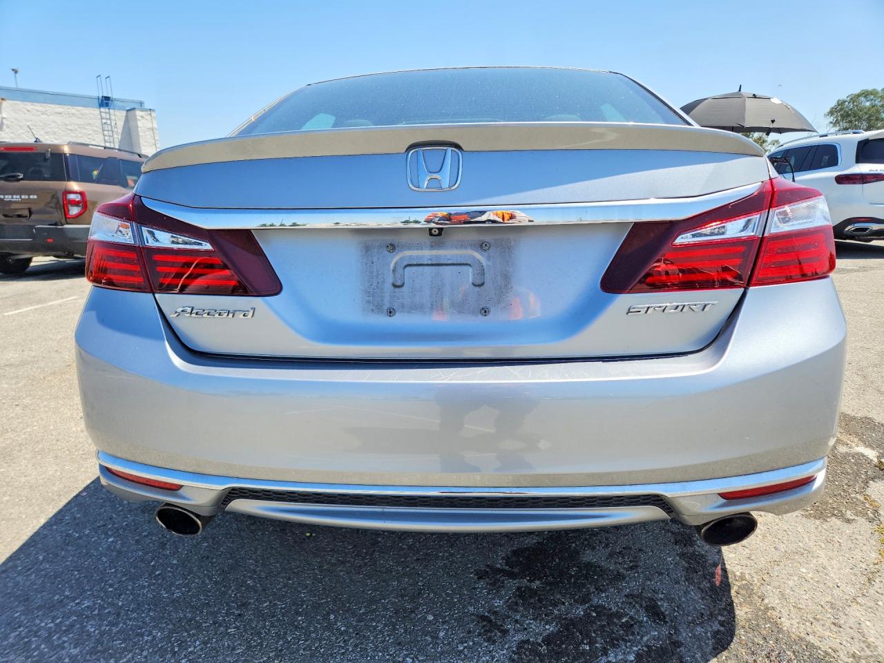 2017 HONDA ACCORD SPORT photo 16