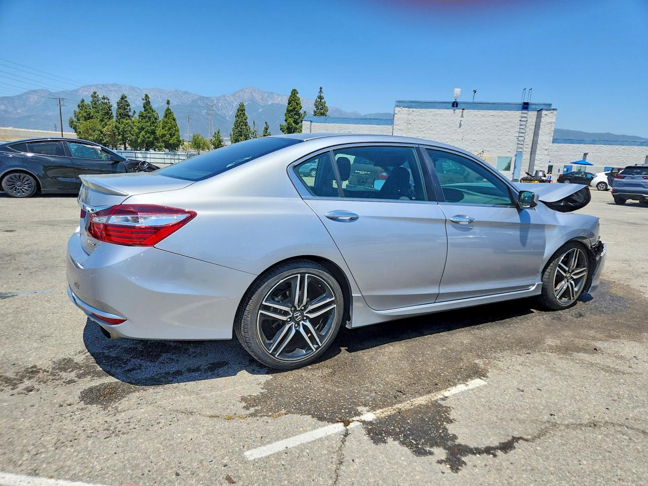 2017 HONDA ACCORD SPORT photo 7