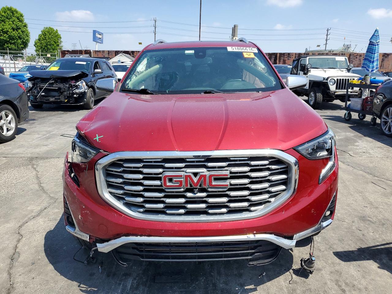 2018 GMC TERRAIN DENALI photo 13
