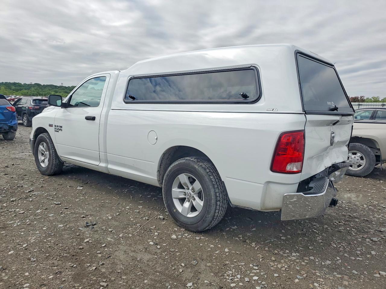 2023 RAM 1500 CLASSIC TRADESMAN photo 2