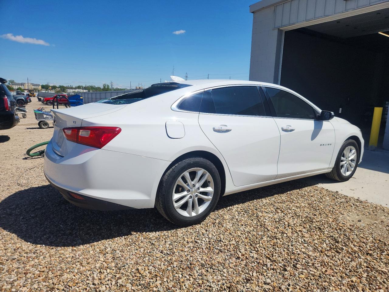2018 CHEVROLET MALIBU LT photo 3