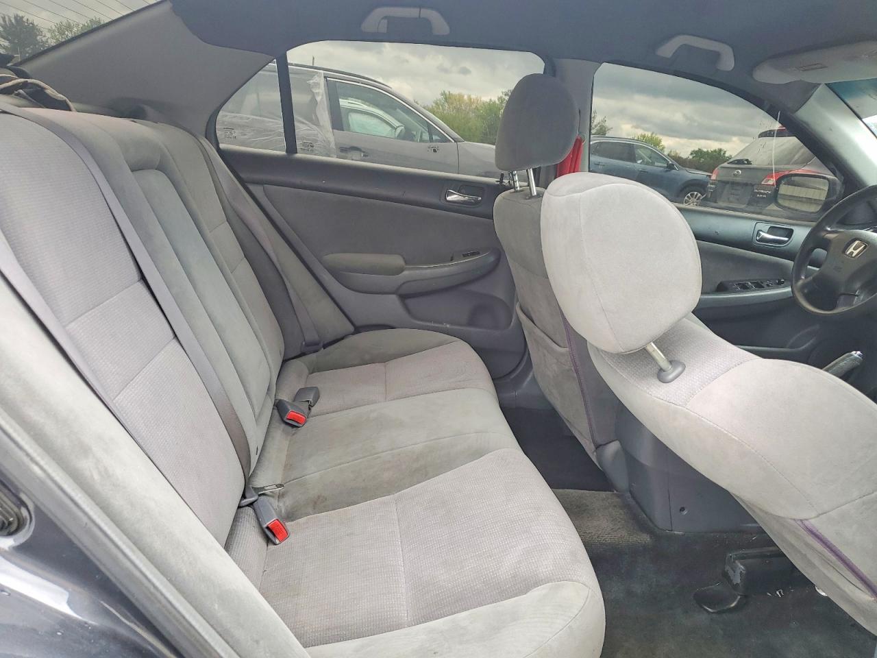 2004 HONDA ACCORD LX photo 10