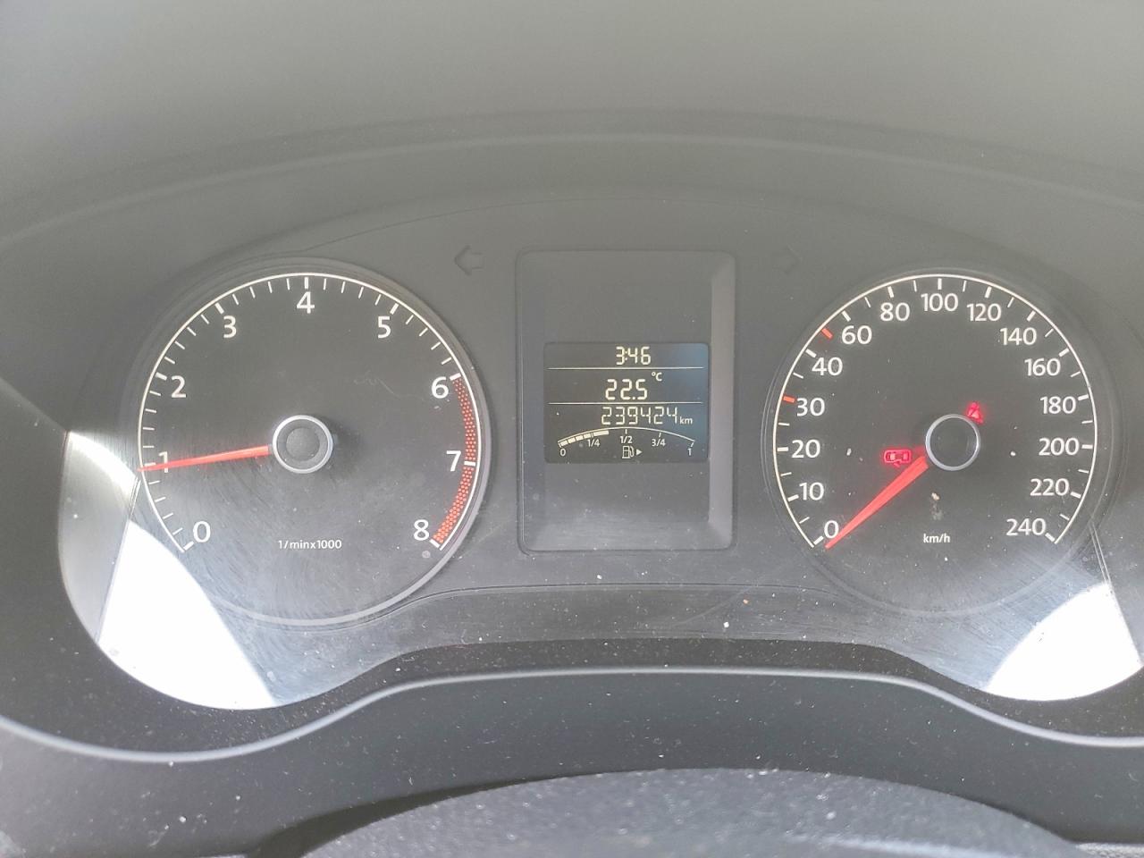 2013 VOLKSWAGEN JETTA BASE photo 25