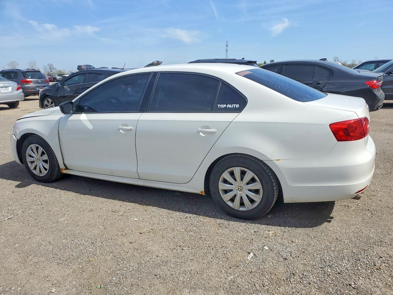 2013 VOLKSWAGEN JETTA BASE photo 4