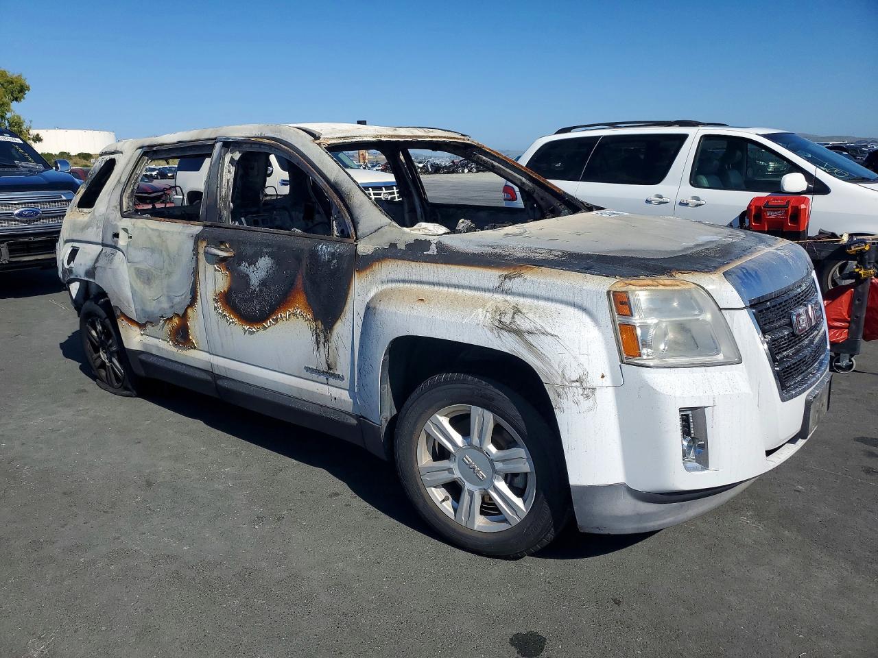 2015 GMC TERRAIN SLE photo 4