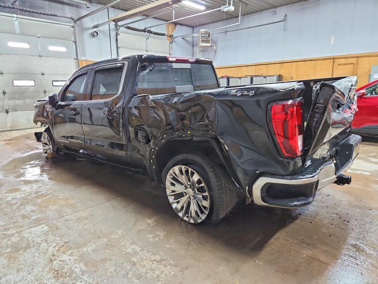 2020 GMC SIERRA K1500 SLE photo 3