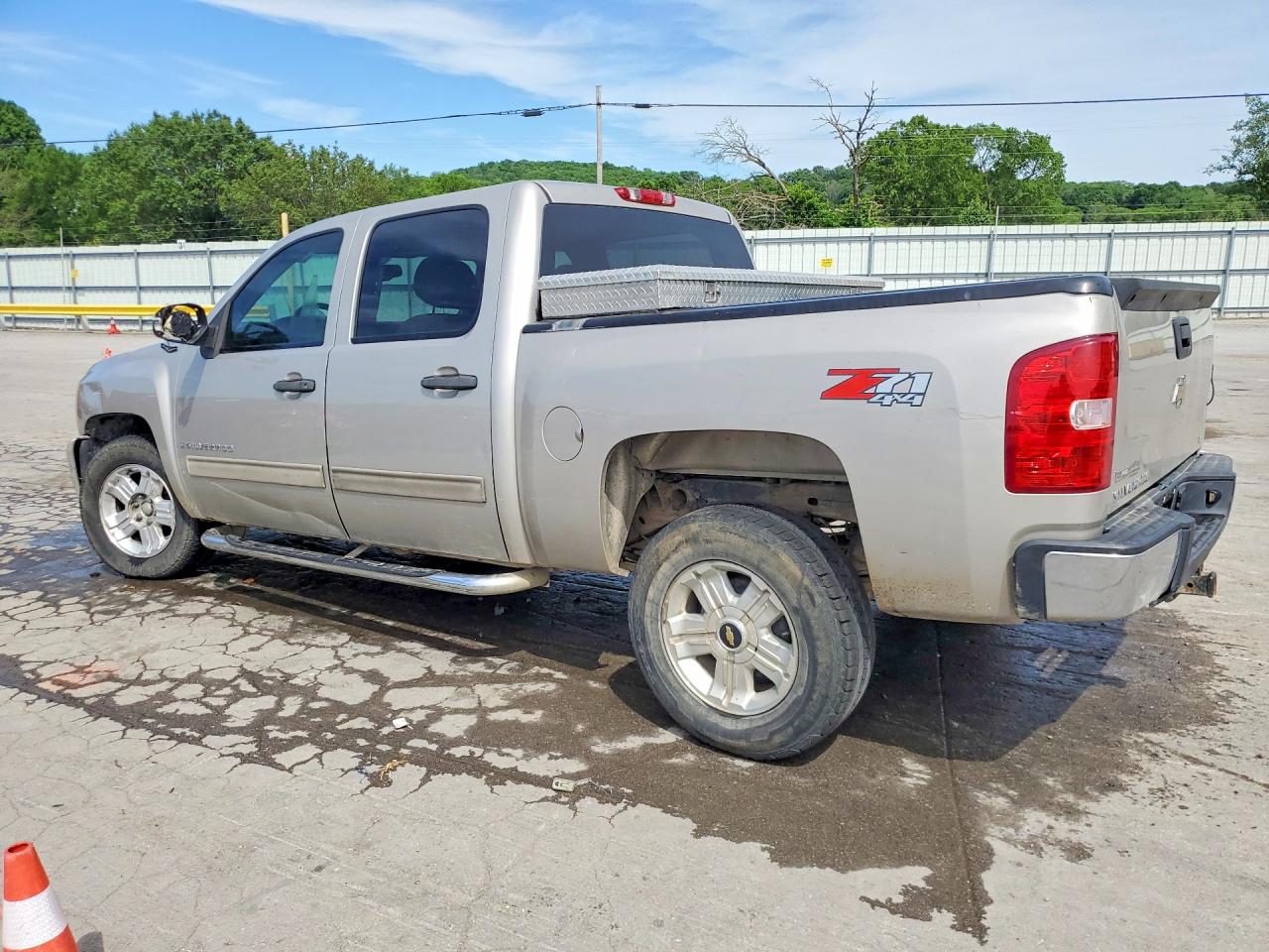 2009 CHEVROLET SILVERADO K1500 LT photo 3