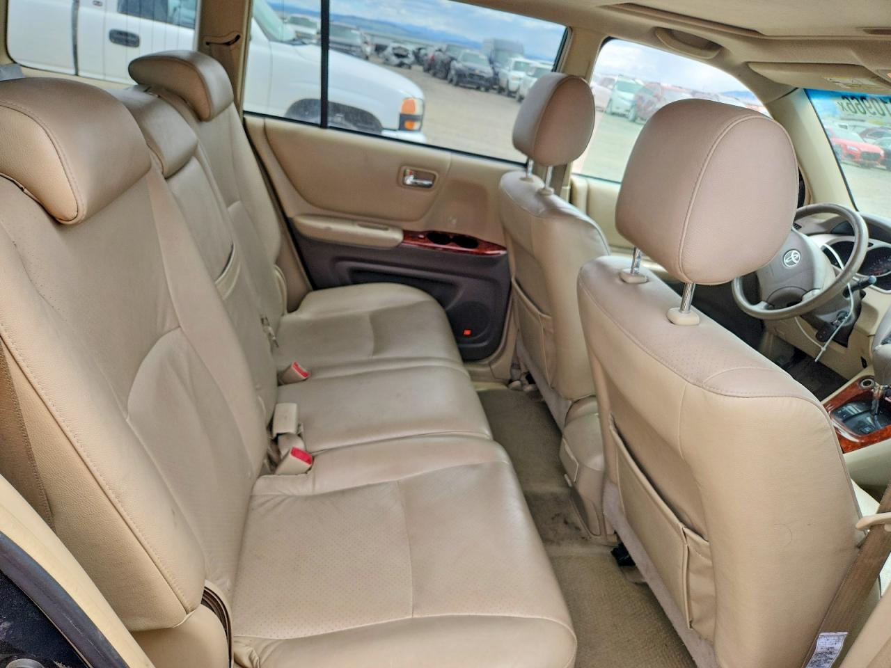 2005 TOYOTA HIGHLANDER LIMITED photo 10