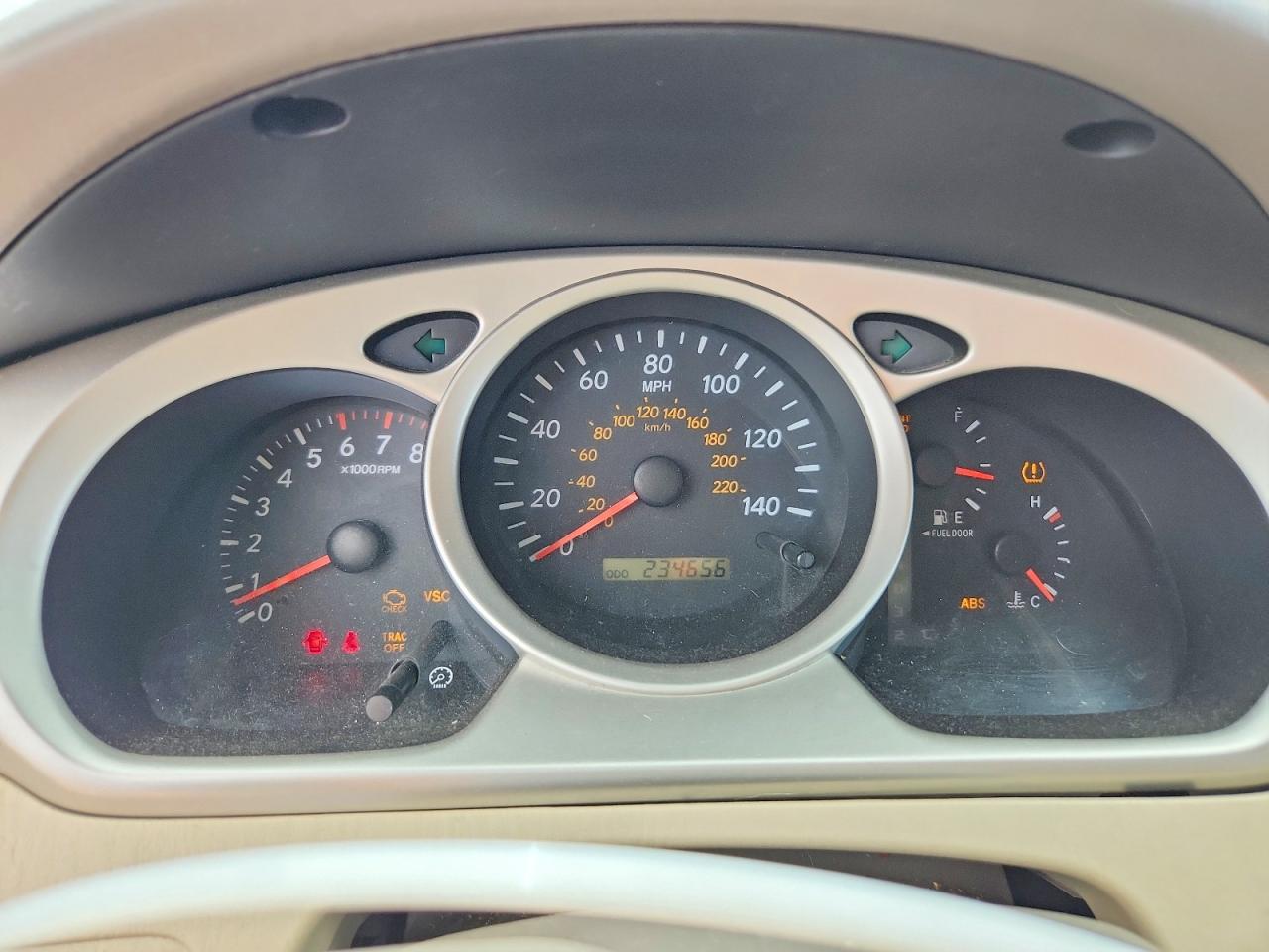 2005 TOYOTA HIGHLANDER LIMITED photo 9
