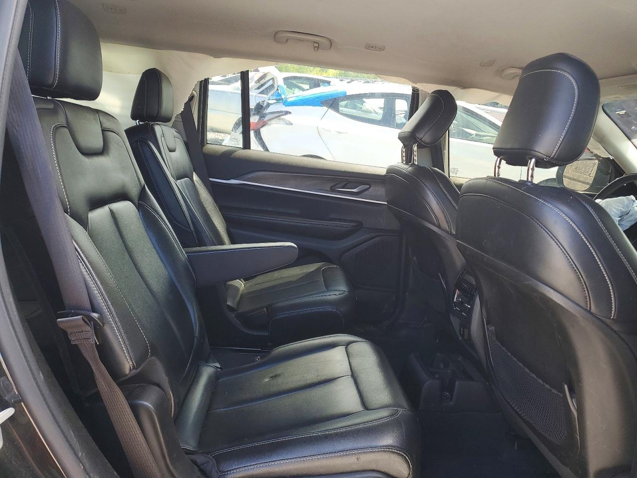 2023 JEEP GRAND CHEROKEE L LIMITED photo 11