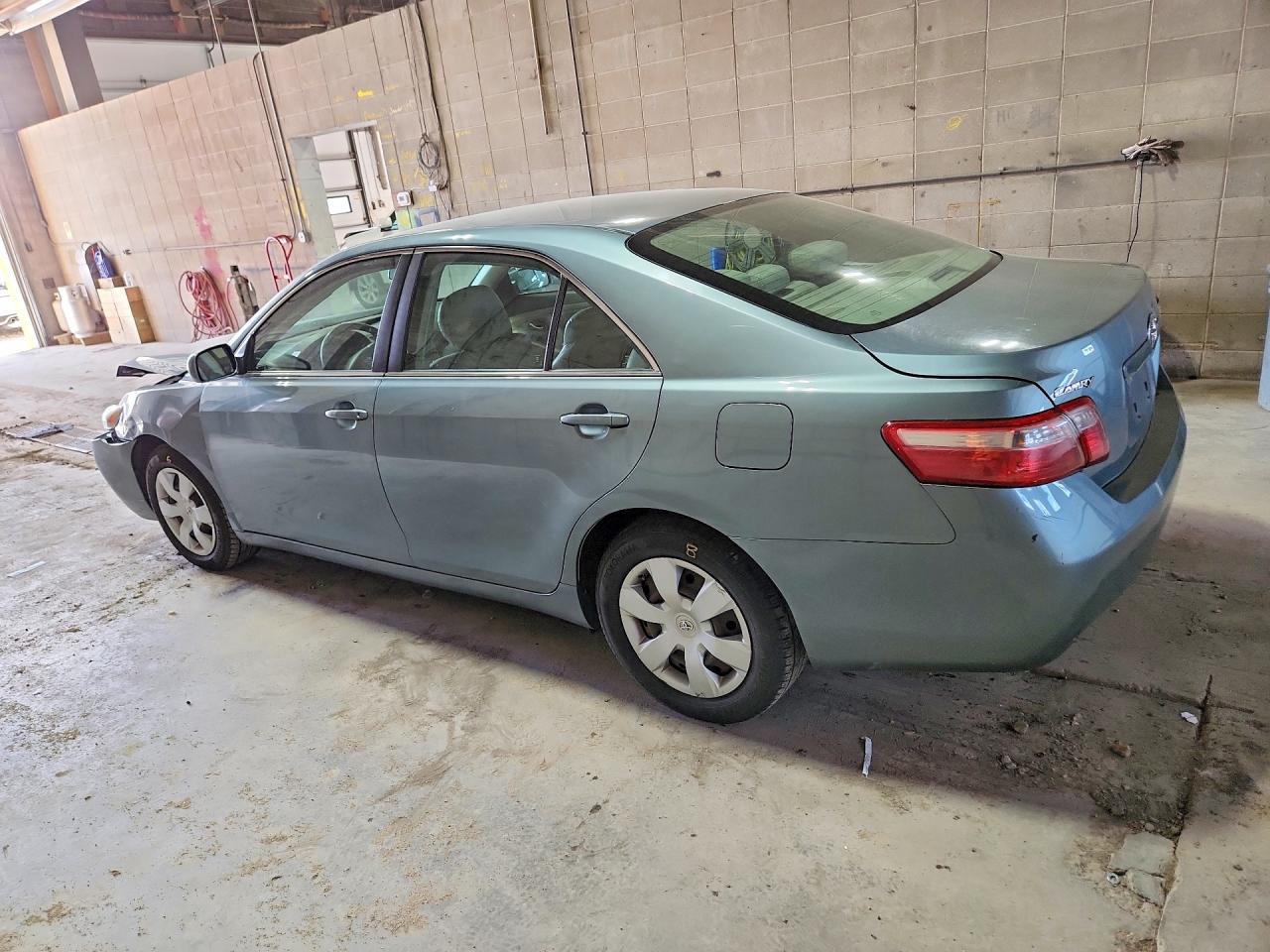 2008 TOYOTA CAMRY LE photo 3