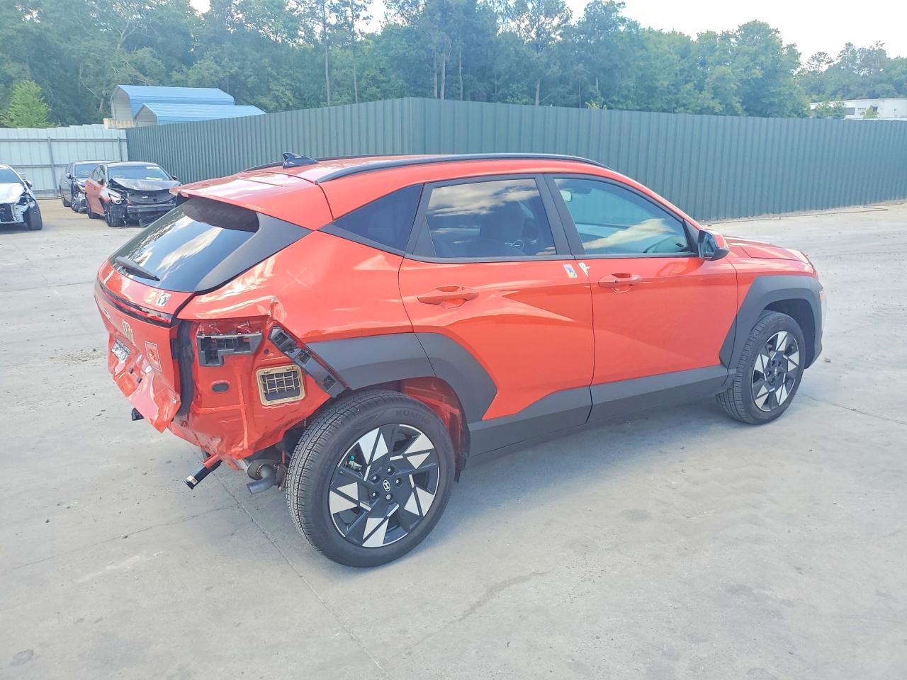 2025 HYUNDAI KONA SEL photo 3