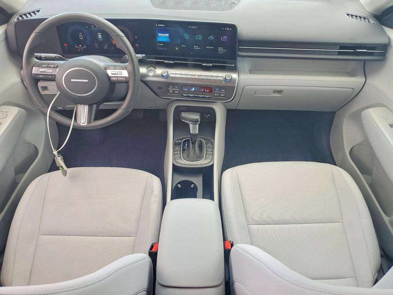 2025 HYUNDAI KONA SEL photo 8