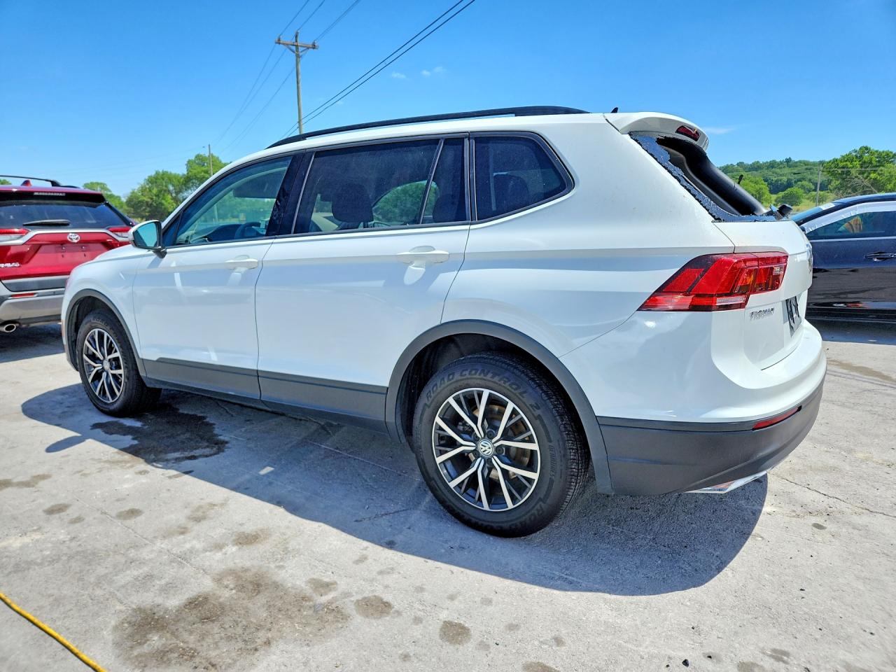 2021 VOLKSWAGEN TIGUAN S photo 3
