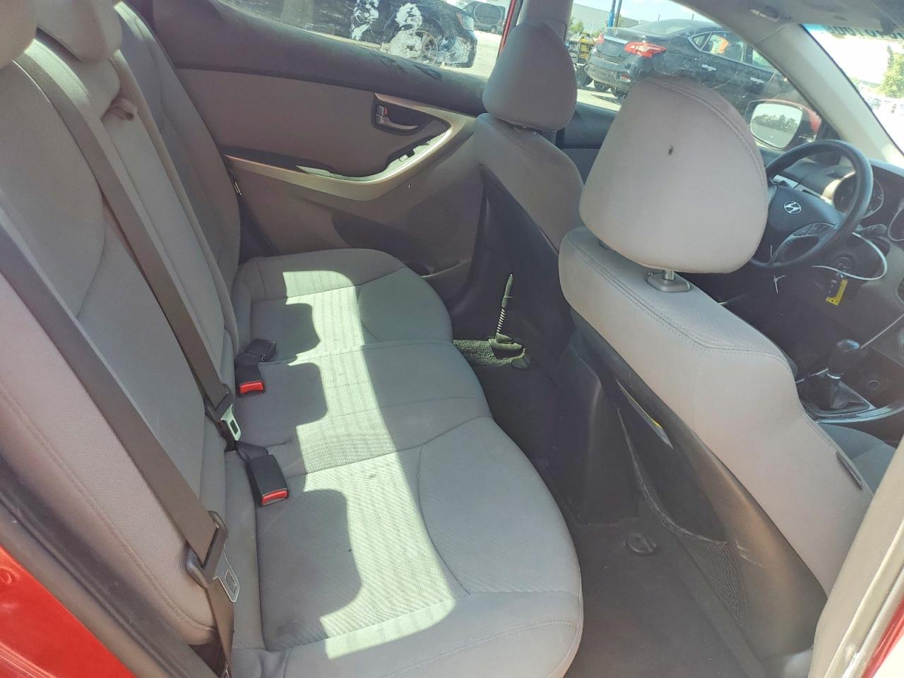 2013 HYUNDAI ELANTRA GLS photo 19