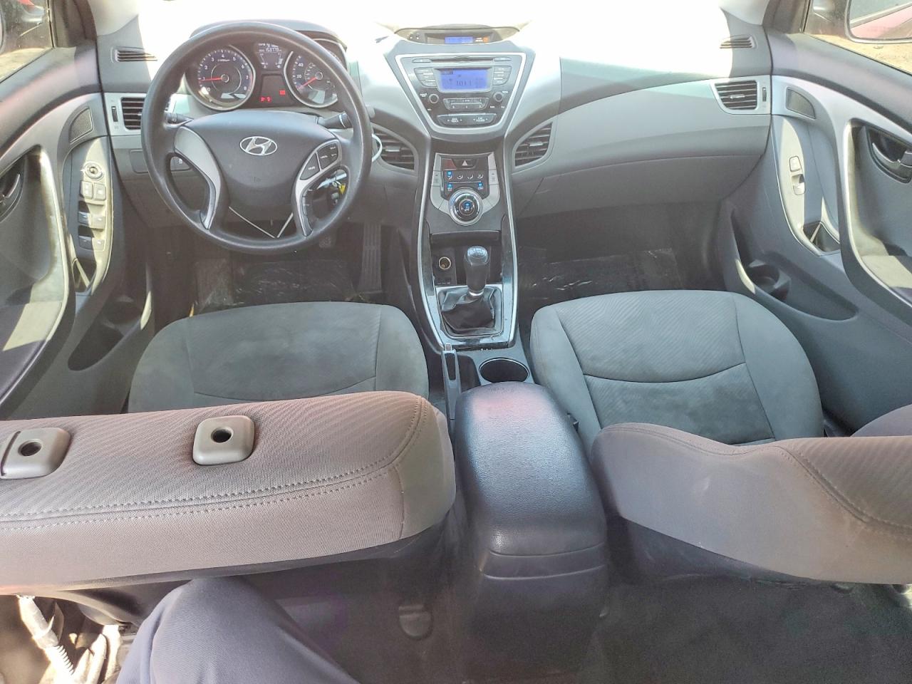 2013 HYUNDAI ELANTRA GLS photo 15