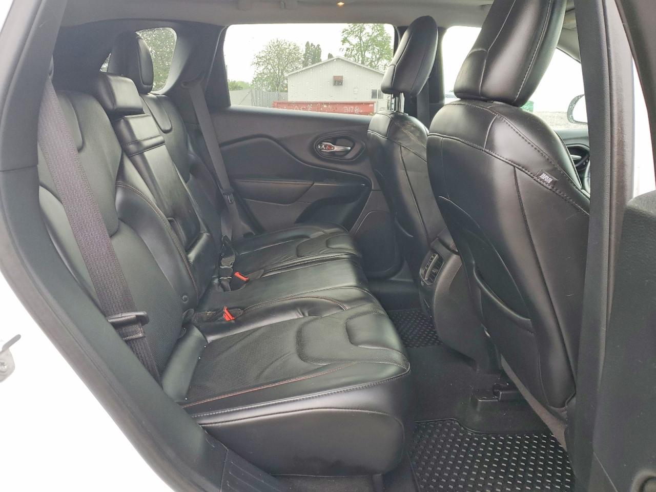 2019 JEEP CHEROKEE TRAILHAWK photo 11