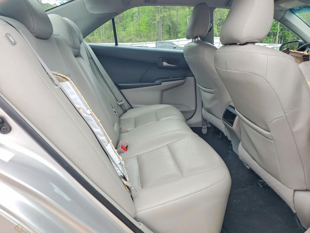 2014 TOYOTA CAMRY L photo 10