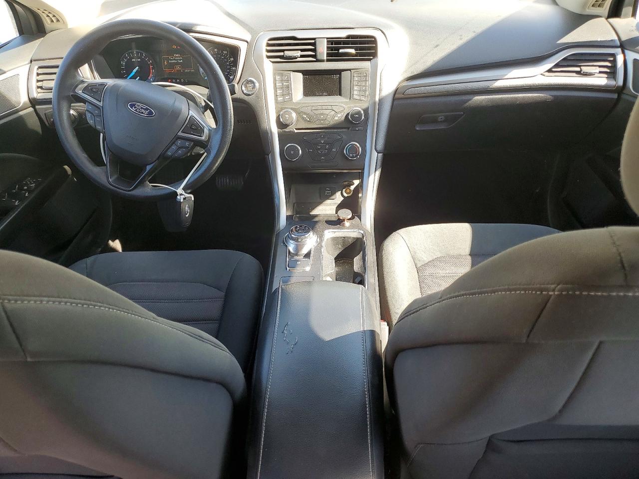 2017 FORD FUSION SE photo 15
