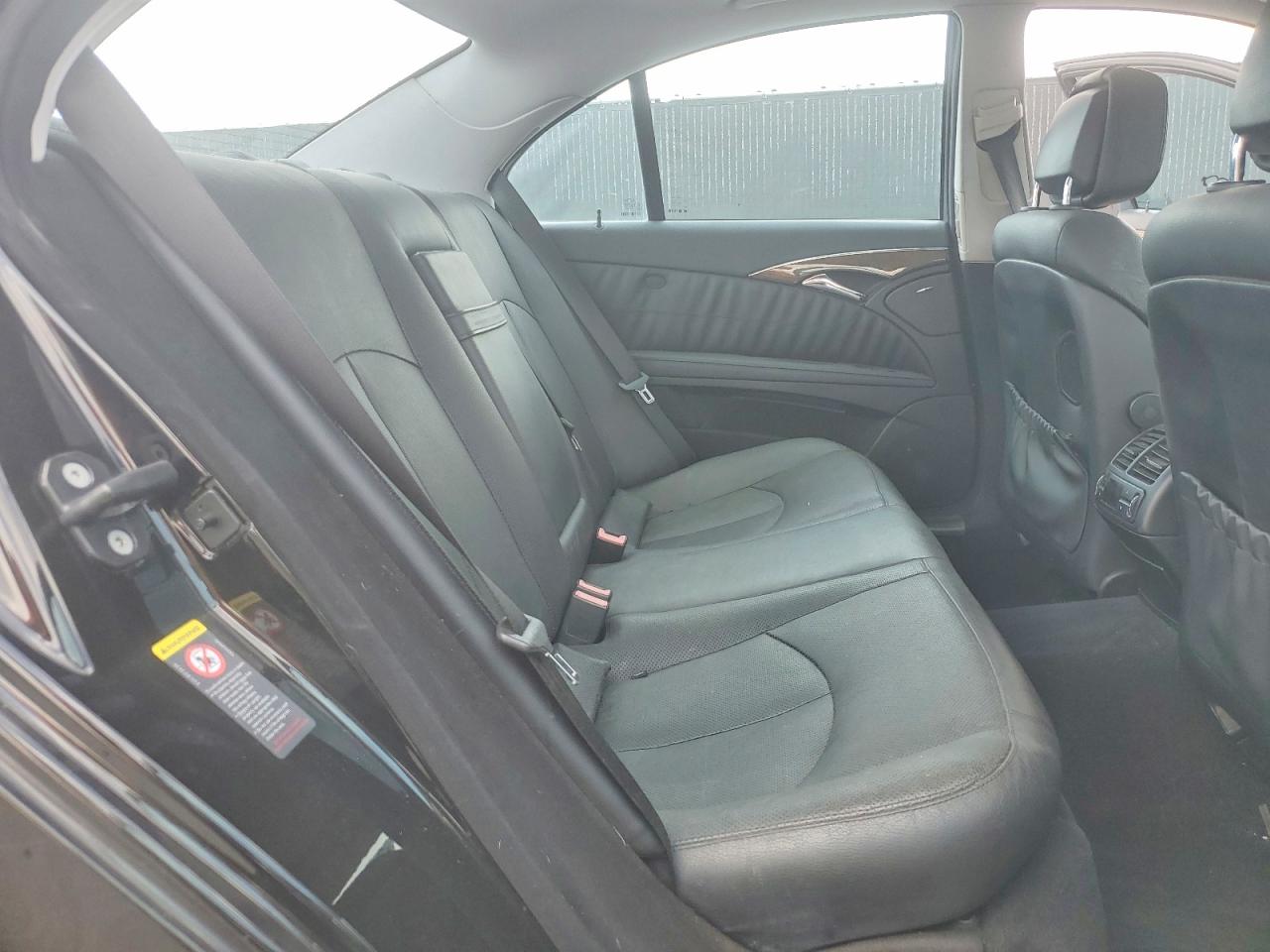 2009 MERCEDES-BENZ E 550 photo 19