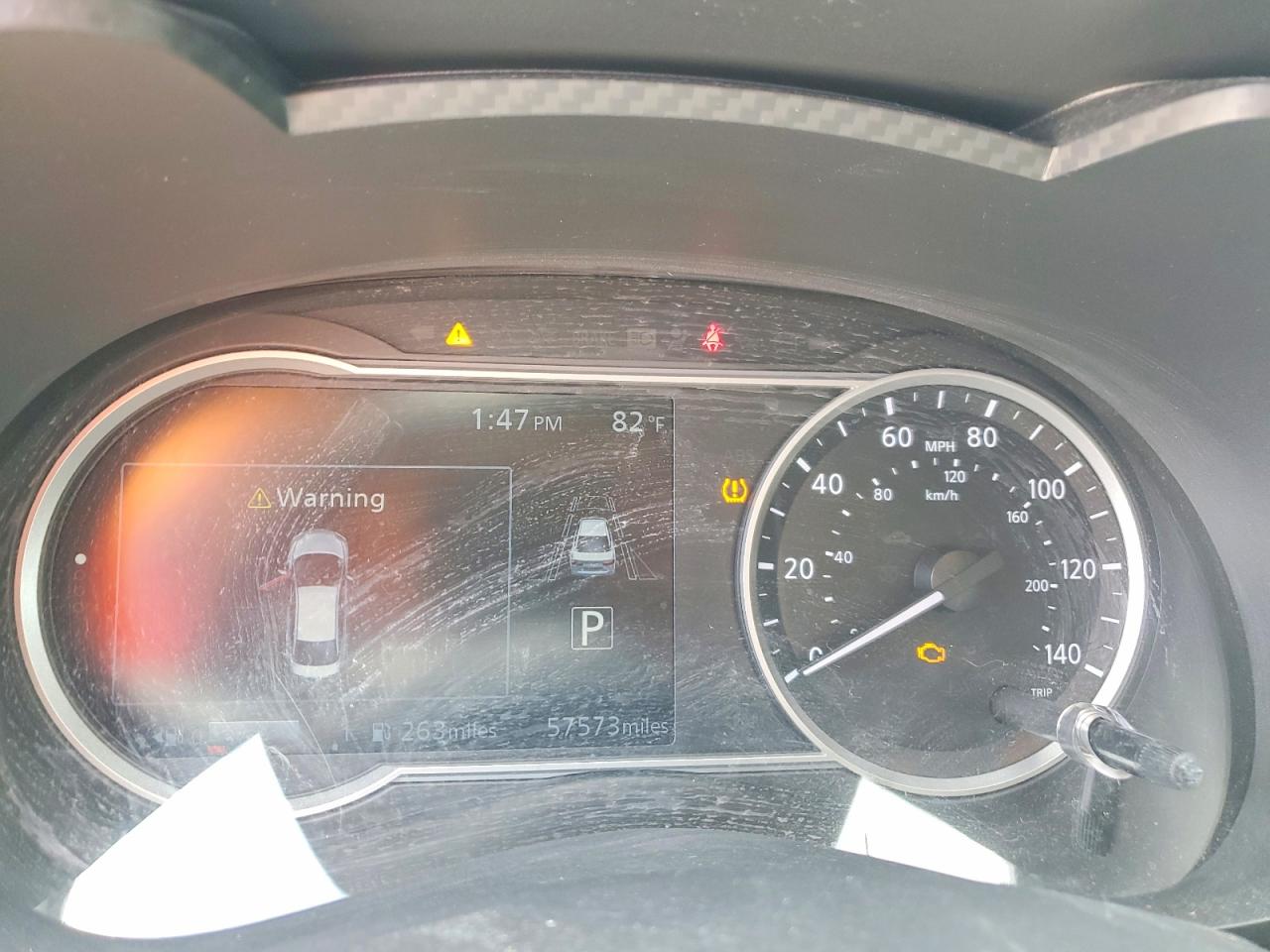 2020 NISSAN VERSA SV photo 25