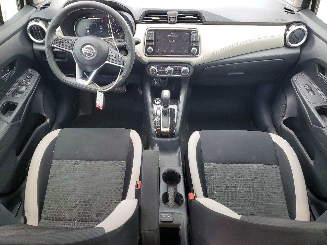 2020 NISSAN VERSA SV photo 22