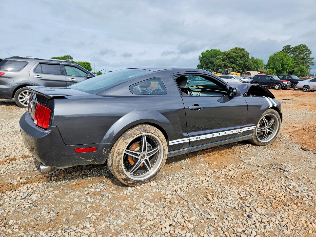 2008 FORD MUSTANG photo 5