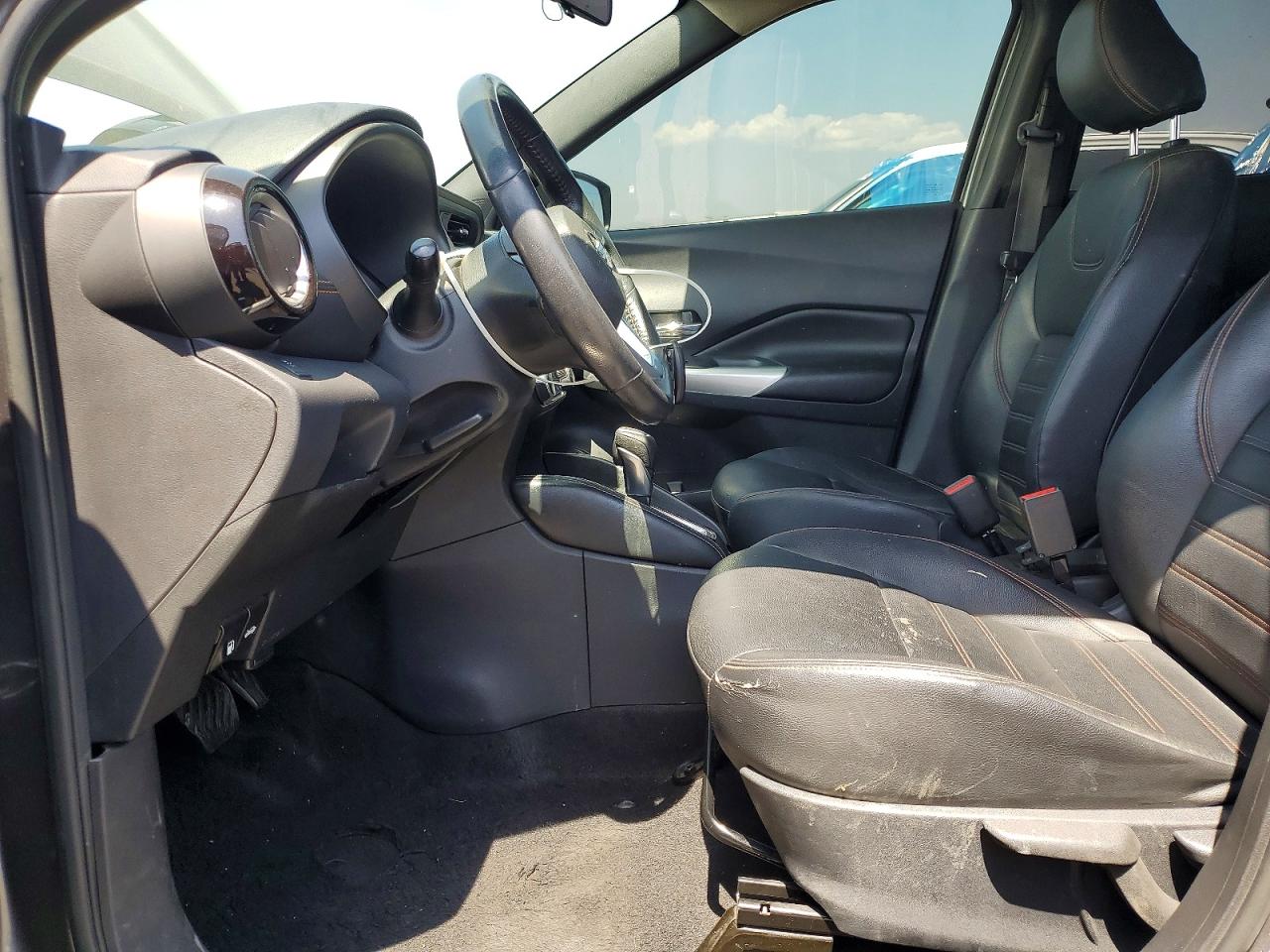 2019 NISSAN KICKS SR photo 7