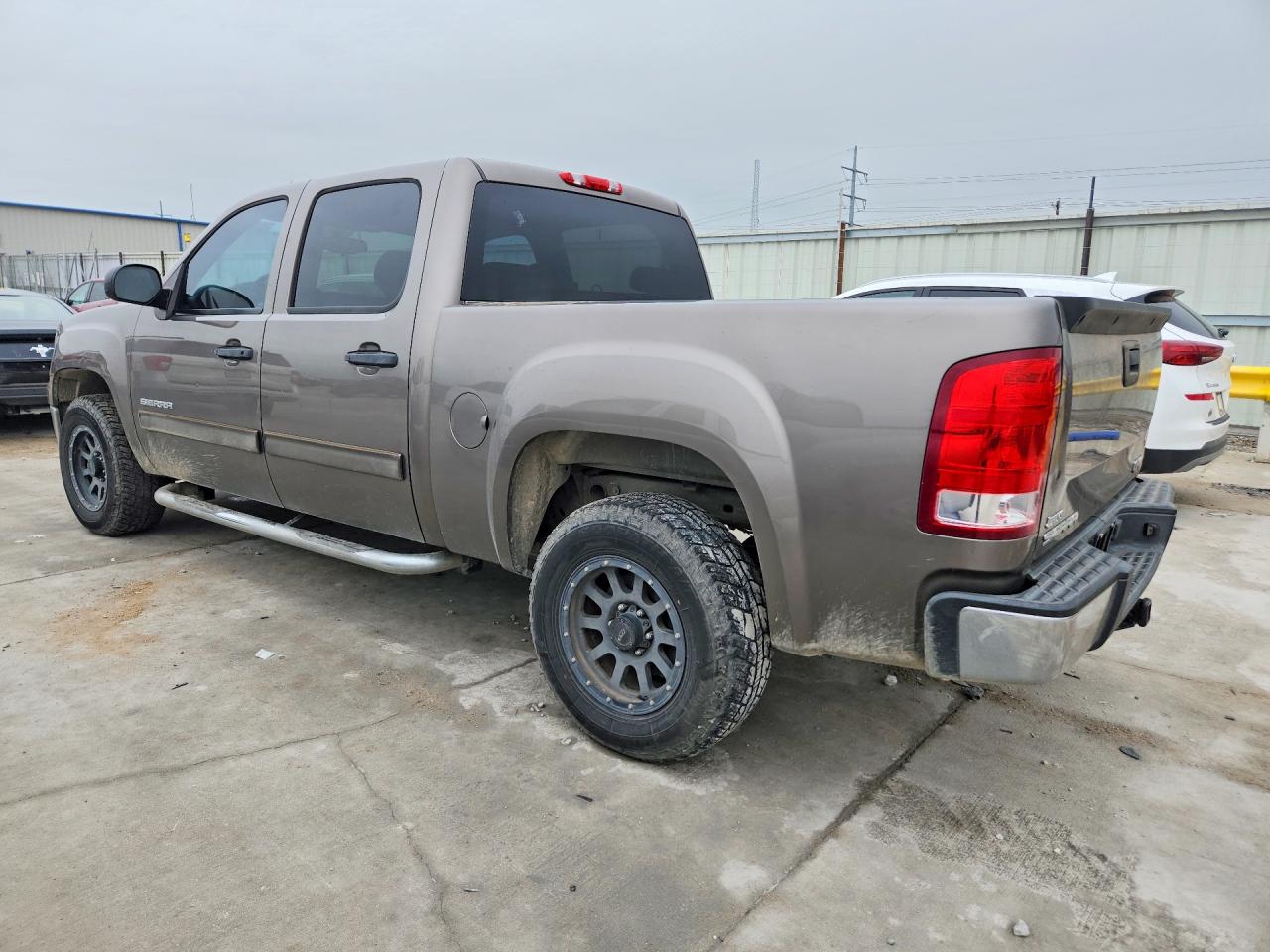 2012 GMC SIERRA C1500 SL photo 3