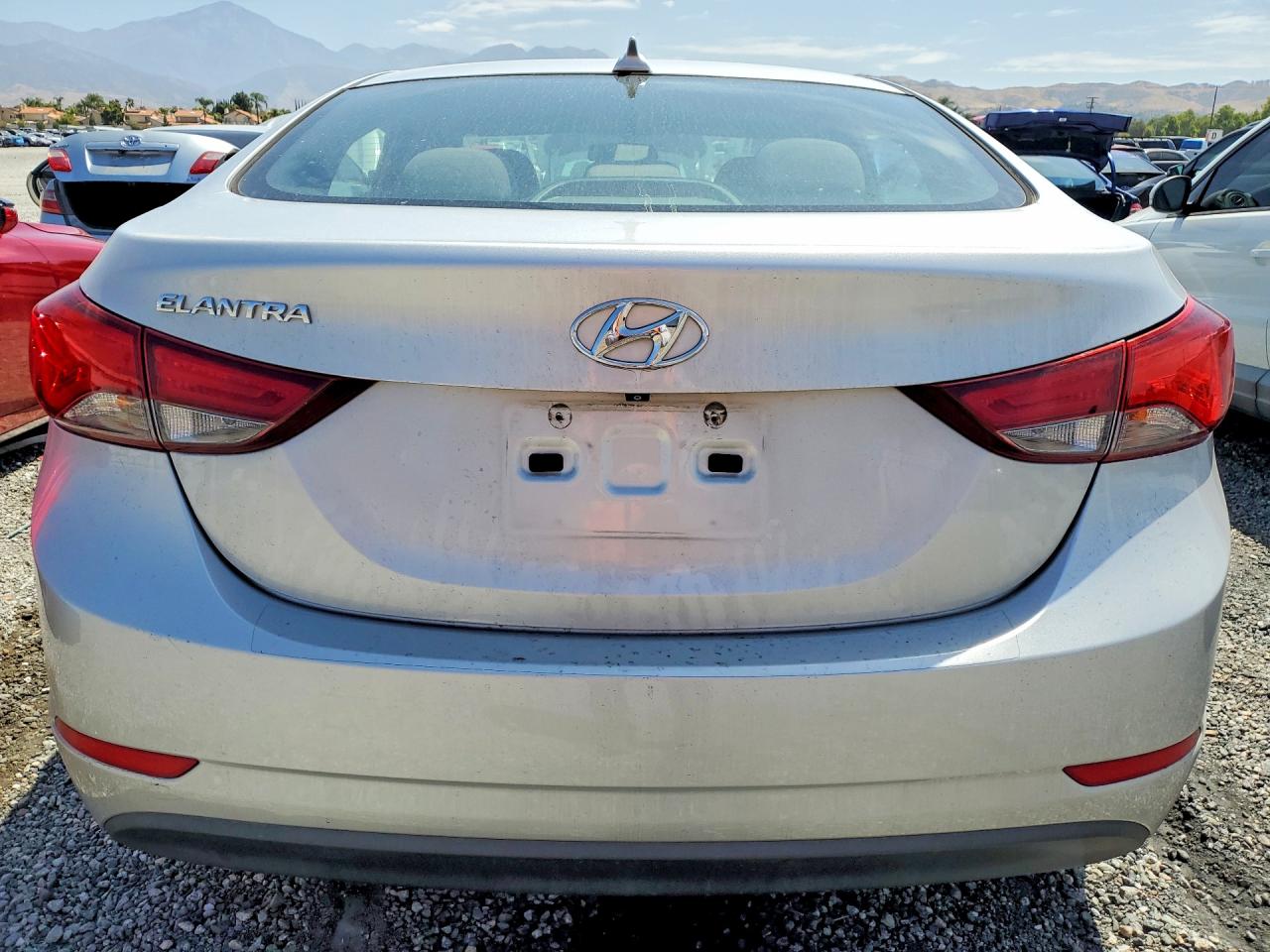 2016 HYUNDAI ELANTRA SE photo 16