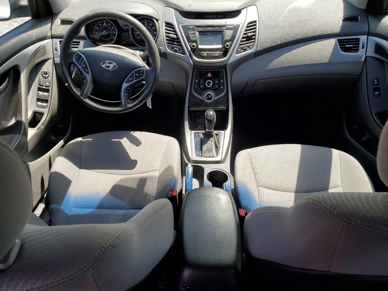 2016 HYUNDAI ELANTRA SE photo 22