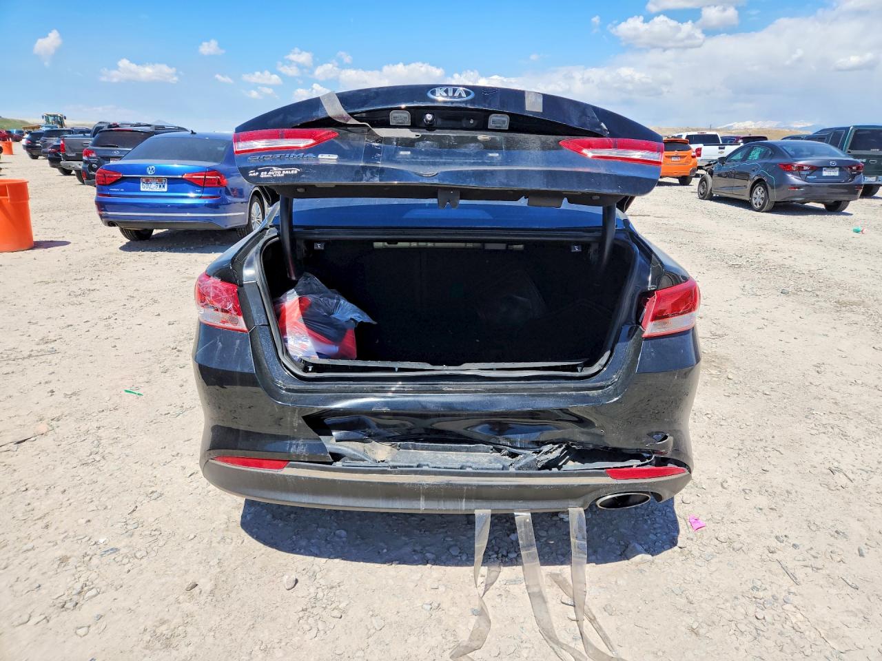 2017 KIA OPTIMA LX photo 6