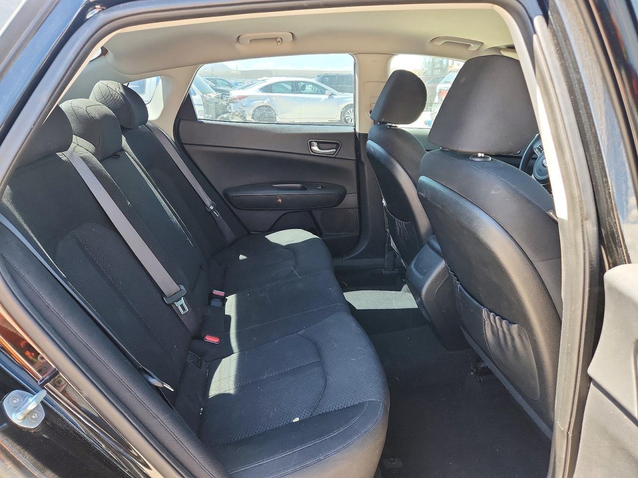 2017 KIA OPTIMA LX photo 10