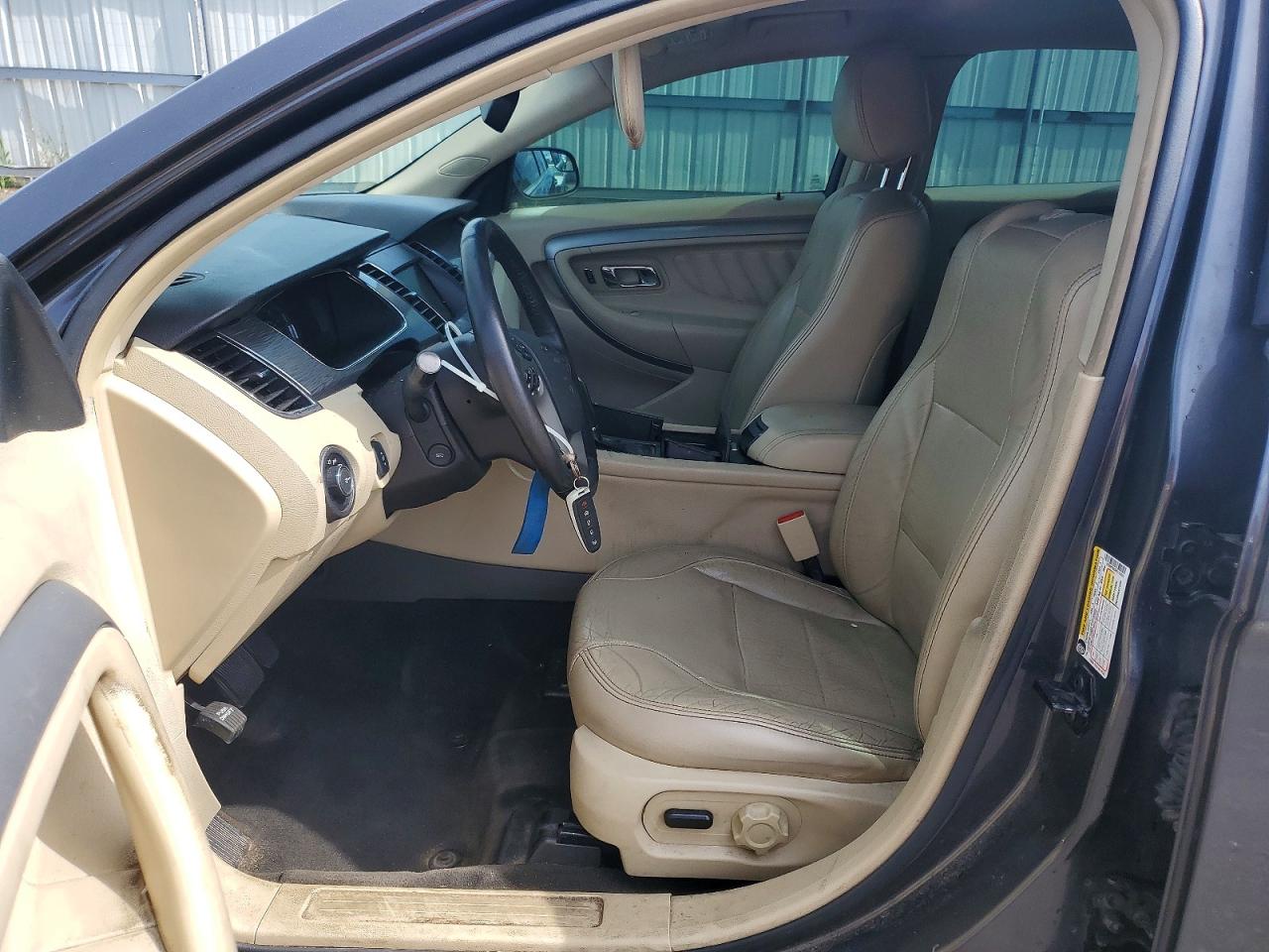 2015 FORD TAURUS SEL photo 19