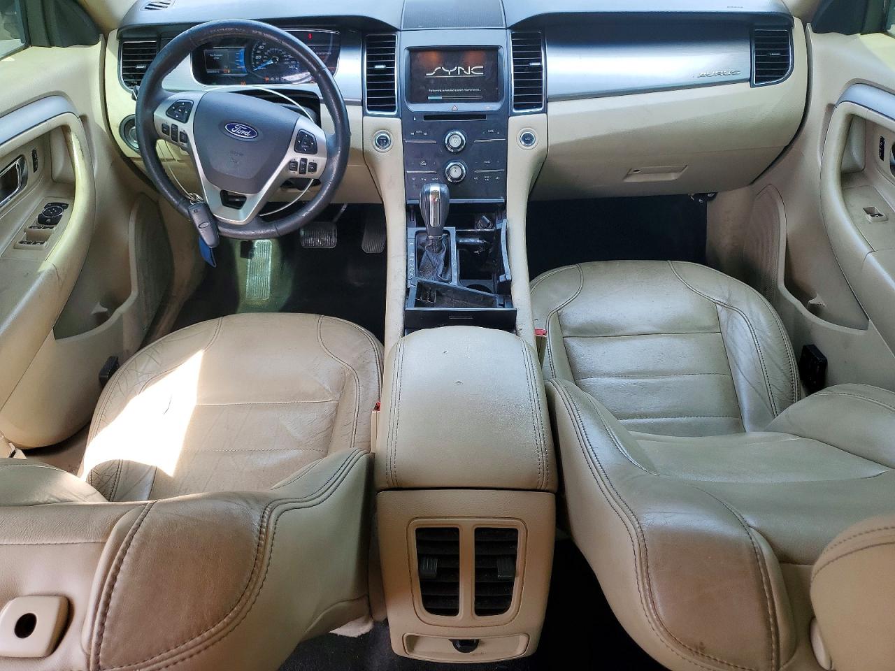 2015 FORD TAURUS SEL photo 22